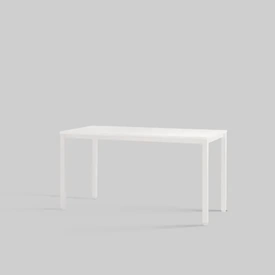 두낫 콰트로 에어 컴퓨터책상 1400x700 화이트