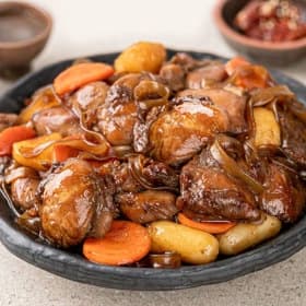 안동식 쪼림닭 750g x 4봉/대용량기획/닭다리순살/단짠단짠의 끝장판 < 17,480원   / 무료 배송 >