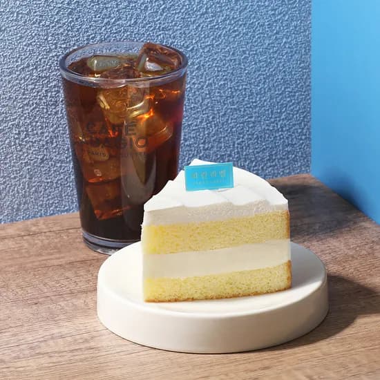 파리바게뜨 저당 그릭요거트 조각 아이스 아메리카노 30%할인