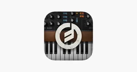 Minimoog Model D Synthesizer (22,000원)