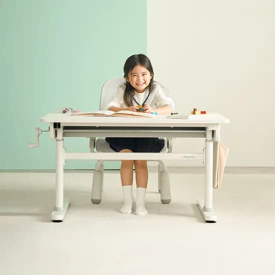 맞춤형 학생책상 높이조절 54~76cm