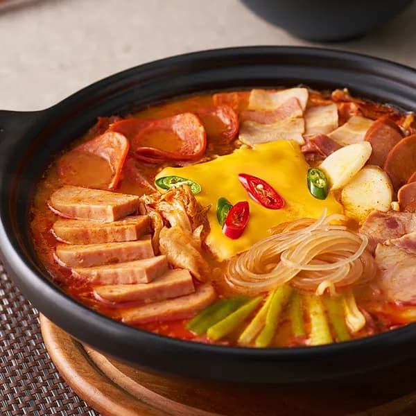 외갓집 송탄 부대찌개 550g 3팩 라면사리 1개 11,000원