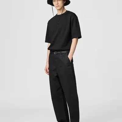 유니클로 와이드 핏 치노 팬츠 30,000원
