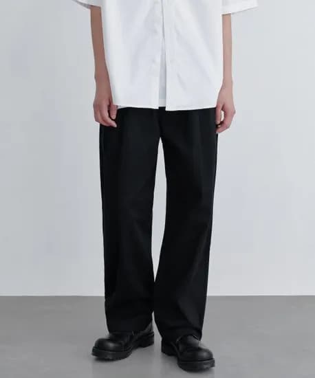 무탠다드 스리 턱 세미 벌룬 치노 팬츠