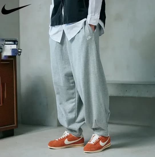 나이키 오버사이즈 스웻팬츠 그레이색상 5.4발 품절된 검은색 재고 있음