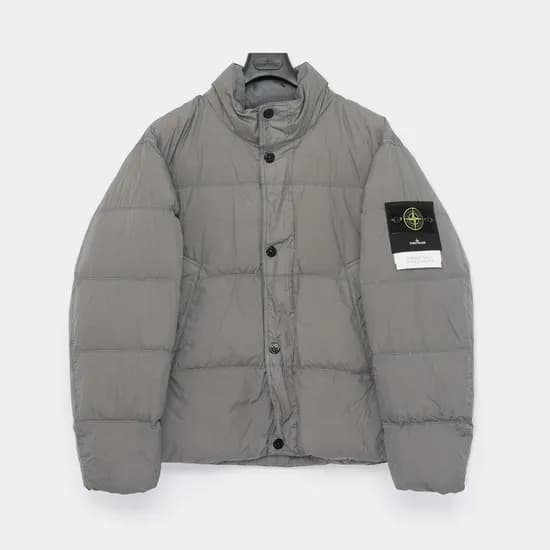 스톤 아일랜드 크링클랩스 논후드 그레이 나나미카 고어텍스 숏 패딩