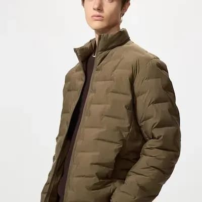 유니클로 퍼프텍 논퀼트 소프트 니트 모크넥