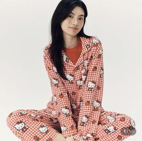 스파오 콜라보 긴팔 파자마 외