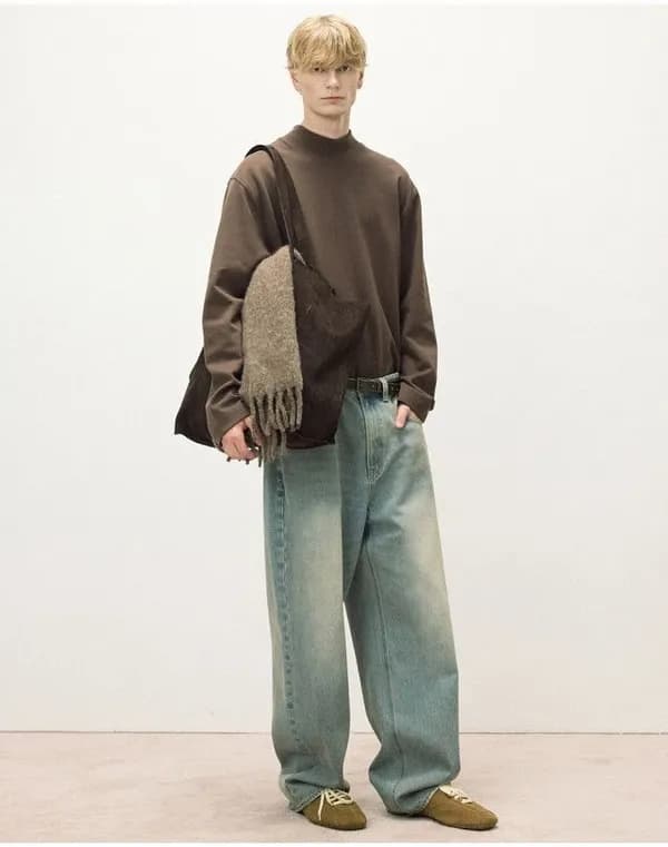 일꼬르소 모크넥 롱슬리브 14900원