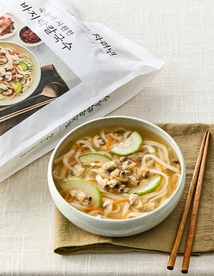 국물이 시원한 바지락 칼국수 4인분