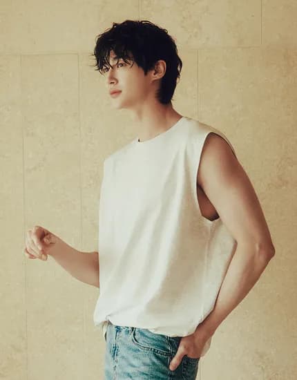 20수 민소매