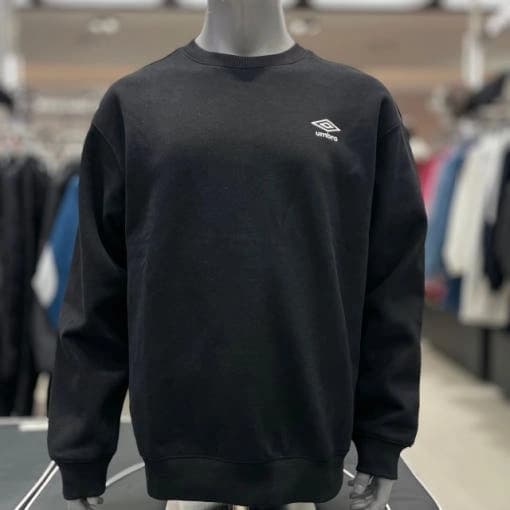 엄브로 기모 스몰로고 맨투맨 24년 신상 25프로 할인중