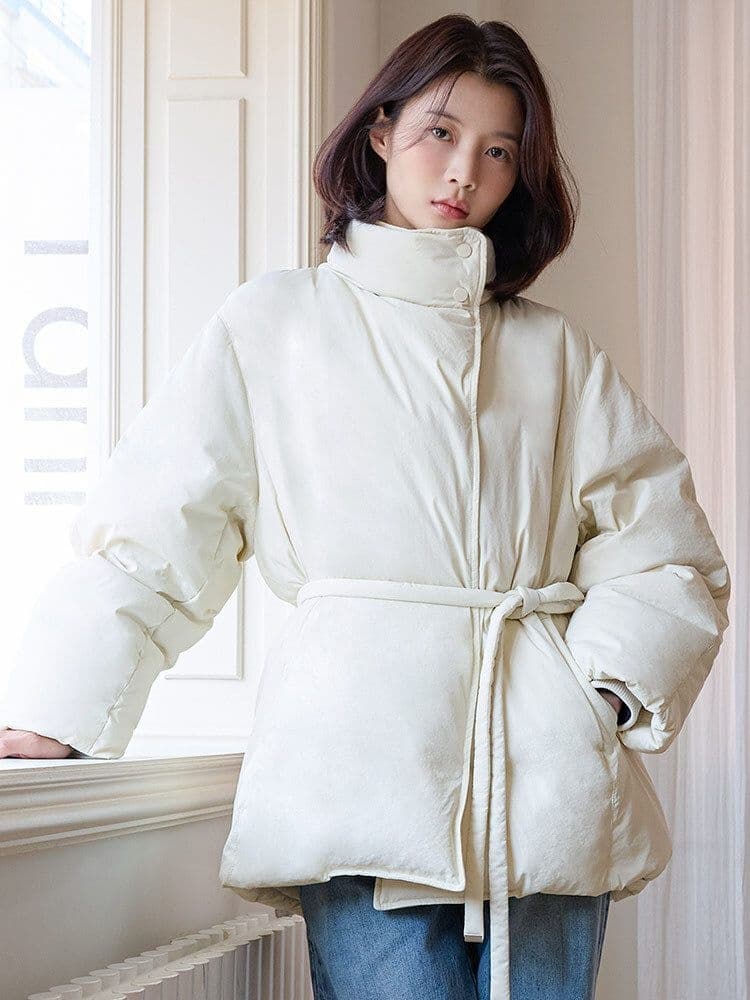 롯데온) 올리브데올리브 하이넥 벨티드 구스 다운 점퍼벨트 149,760원