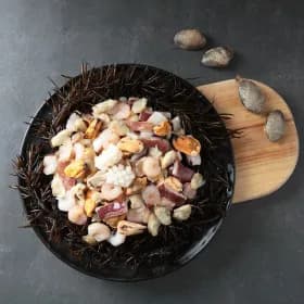 지마켓) 손질된 간편한 해물모듬 믹스 600g x 4봉 13,170원 무배