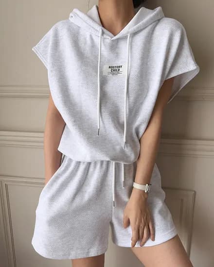 지그재그)여성용 후드+반바지 트레이닝셋트 19,900원 무배