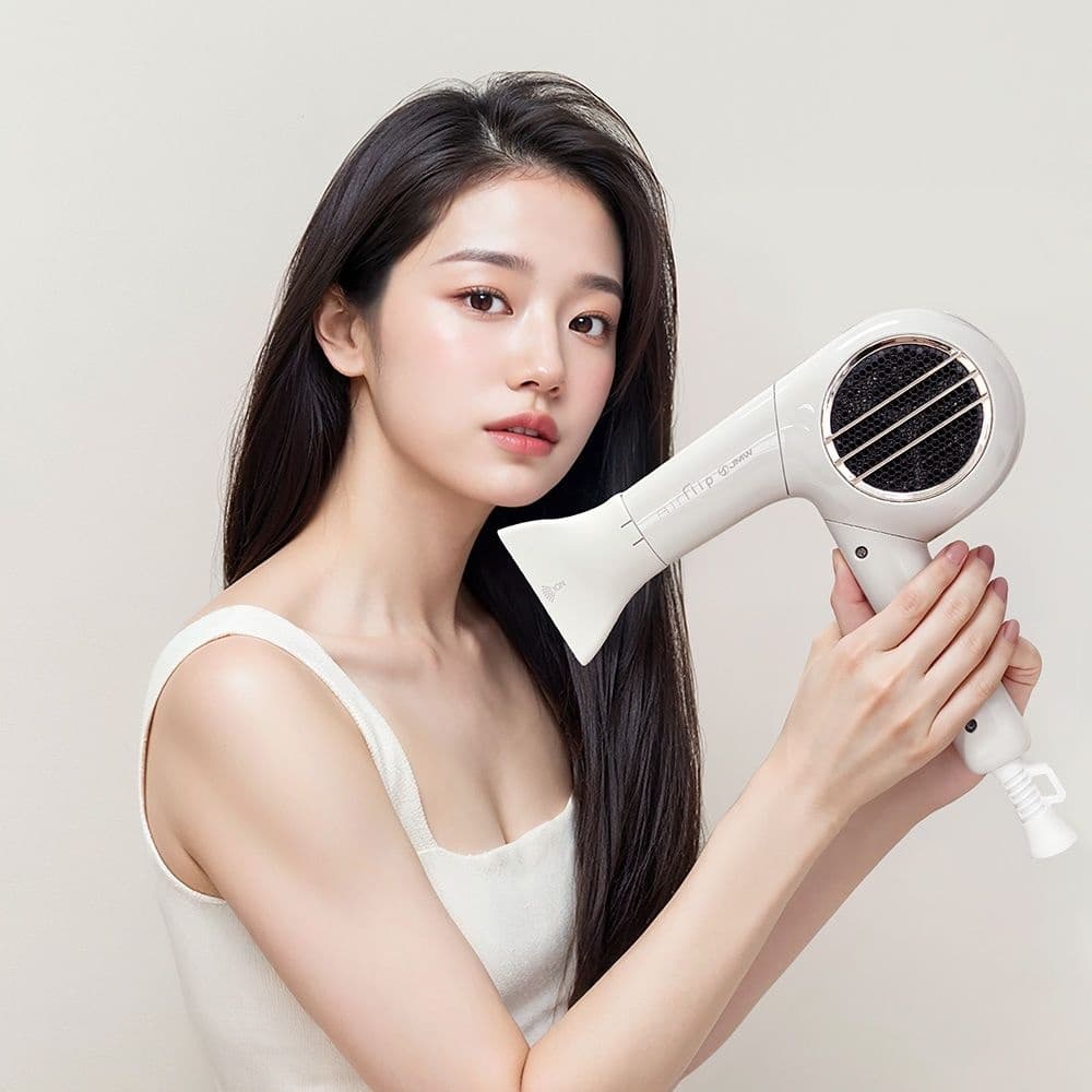 롯데온) JMW 에어플립 BLDC 컴팩트 접이식 드라이기 1700w MCF5A02B 45,260원
