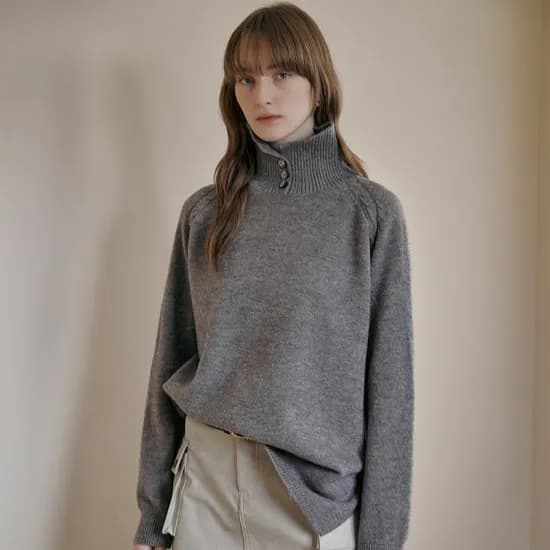 마쟈 루즈핏 폴라넥니트