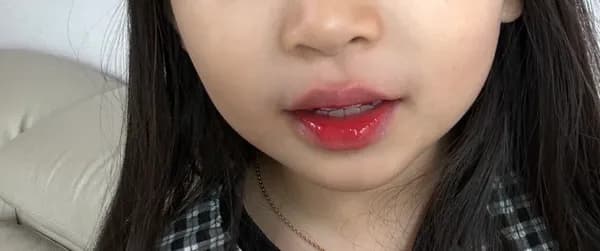 무슨 컬러일까요??