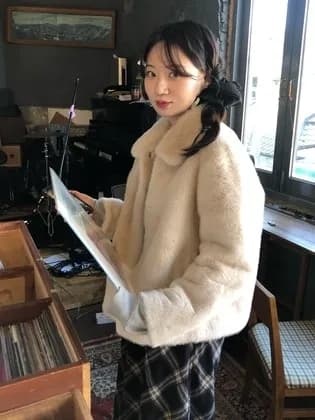 마인드브릿지 카라넥 히든버튼 퍼자켓
