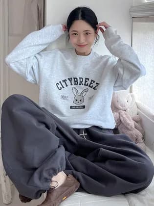 시티브리즈 스내피 그래픽 스웨트 셔츠