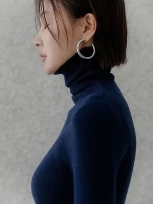 메무아 롤링 슬림 하이넥 니트