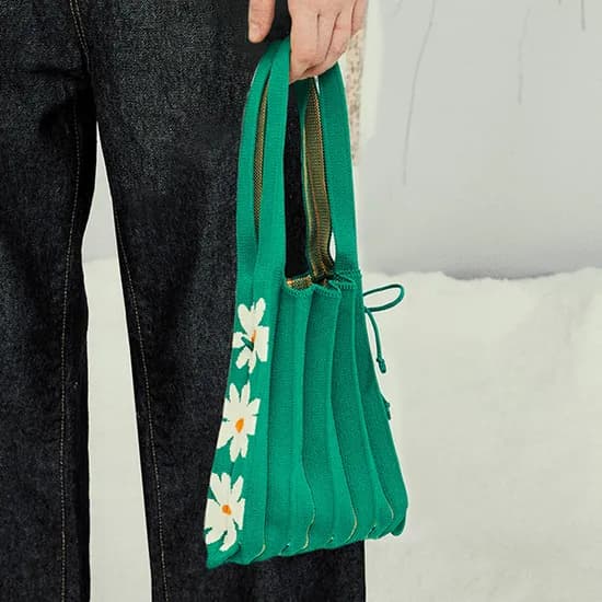 조셉앤스테이시 데이지 니트백