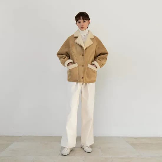 르 시어링 카라 무스탕