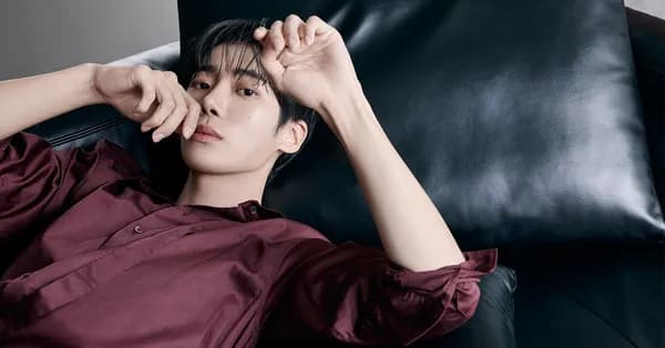 에싸 엘로이즈 리브 패브릭 소파