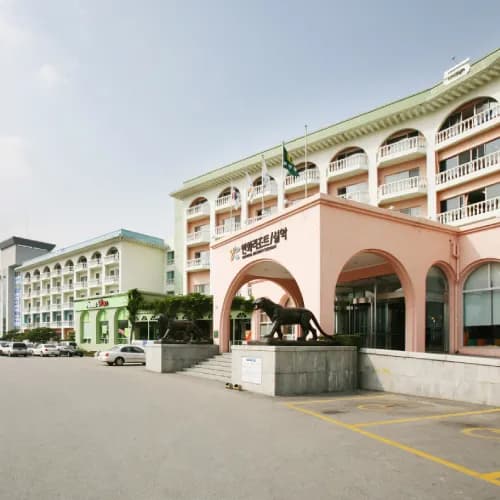 한화리조트 설악 별관 2박 연박 또는 1박 설악 워터피아 2인 종일권    *Self-Correction:* The