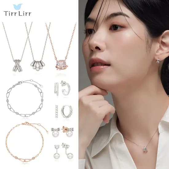 티르리르 쿠션컷 미니멀 큐빅 화이트실버 귀걸이