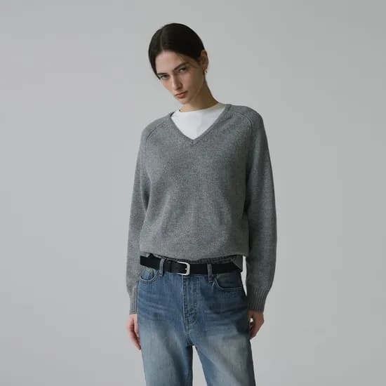 시야쥬 메리노 울 블렌드 루즈 브이넥 니트