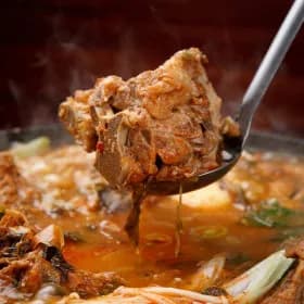 국내산 돈뼈 우거지 감자탕 1kg 3팩 13,980