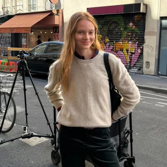 울 에센셜 라운드넥 니트 30,770원 무배