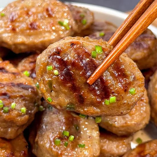 귀빈정 갈비살 국내산 떡갈비 오리지널 1팩 + 청양1팩 11,781원