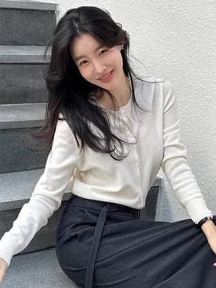 프론트로우 캐시미어 니트가디건 81,343원