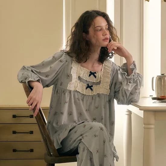 울랄라 그로우 긴팔 원피스 블랙 18,980원