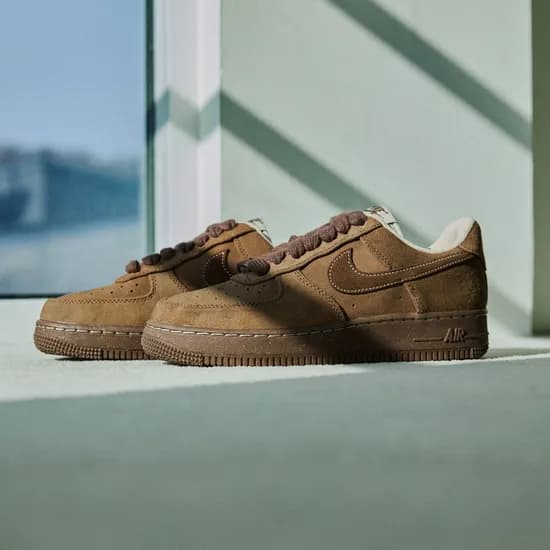 나이키 에어 포스 1 07 카카오와우 120,210원