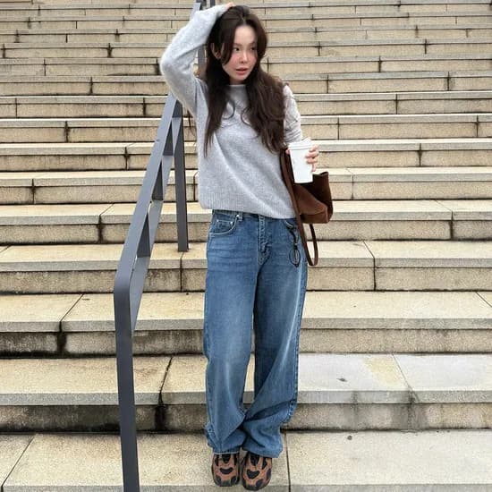 르 스트레이트핏 데님 팬츠 48,130원