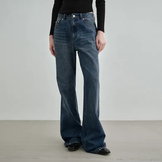 몽돌 내추럴 세미 부츠컷 데님진  40,730원