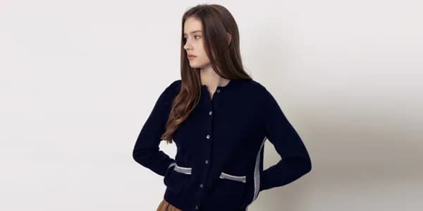 앳코너 멜란지블루 멀티케이블 니트 외 다양