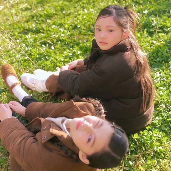 스파오 키즈 스웨이드 푸퍼 하이브리드 다운