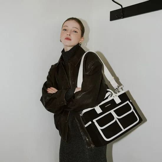 모어모르 MUCH BAG 미디움 블랙