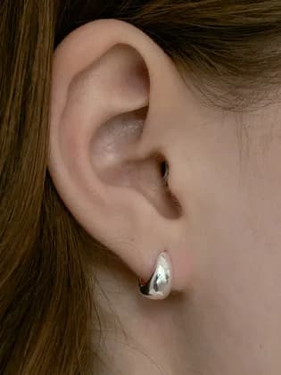 티타아나 드롭 후프 귀걸이 (실버 925) 29,700원