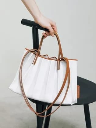 조셉앤스테이시 럭키 플리츠 캔버스 코티드 쇼퍼백 86,304원