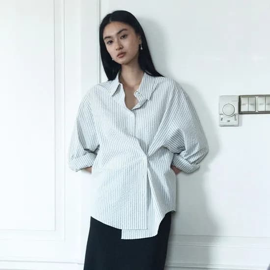 시야쥬 노블 언밸런스 랩ST셔츠 48,040원 무배(착샷)