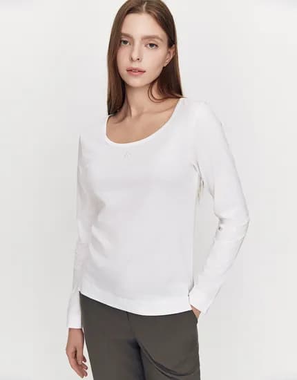 코튼 긴팔티셔츠