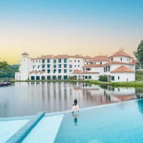 제주 에코랜드호텔 133,200원~