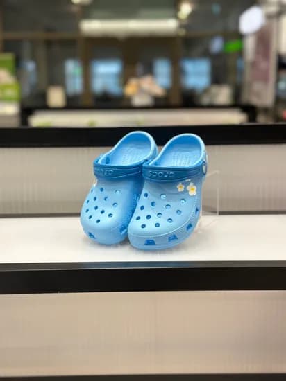 크록스 데이지 200,210사이즈 19,900원 배송비 착불