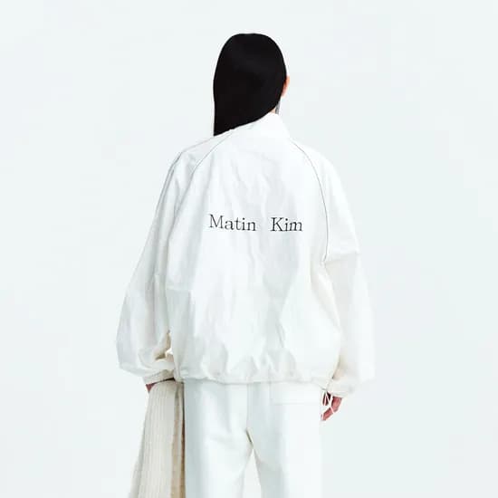 마뗑킴 로고 코팅 점퍼 97,200원