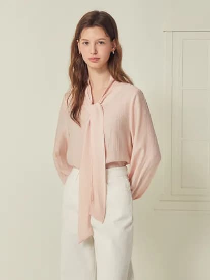 JJ지고트 브이넥 블라우스 73,030원